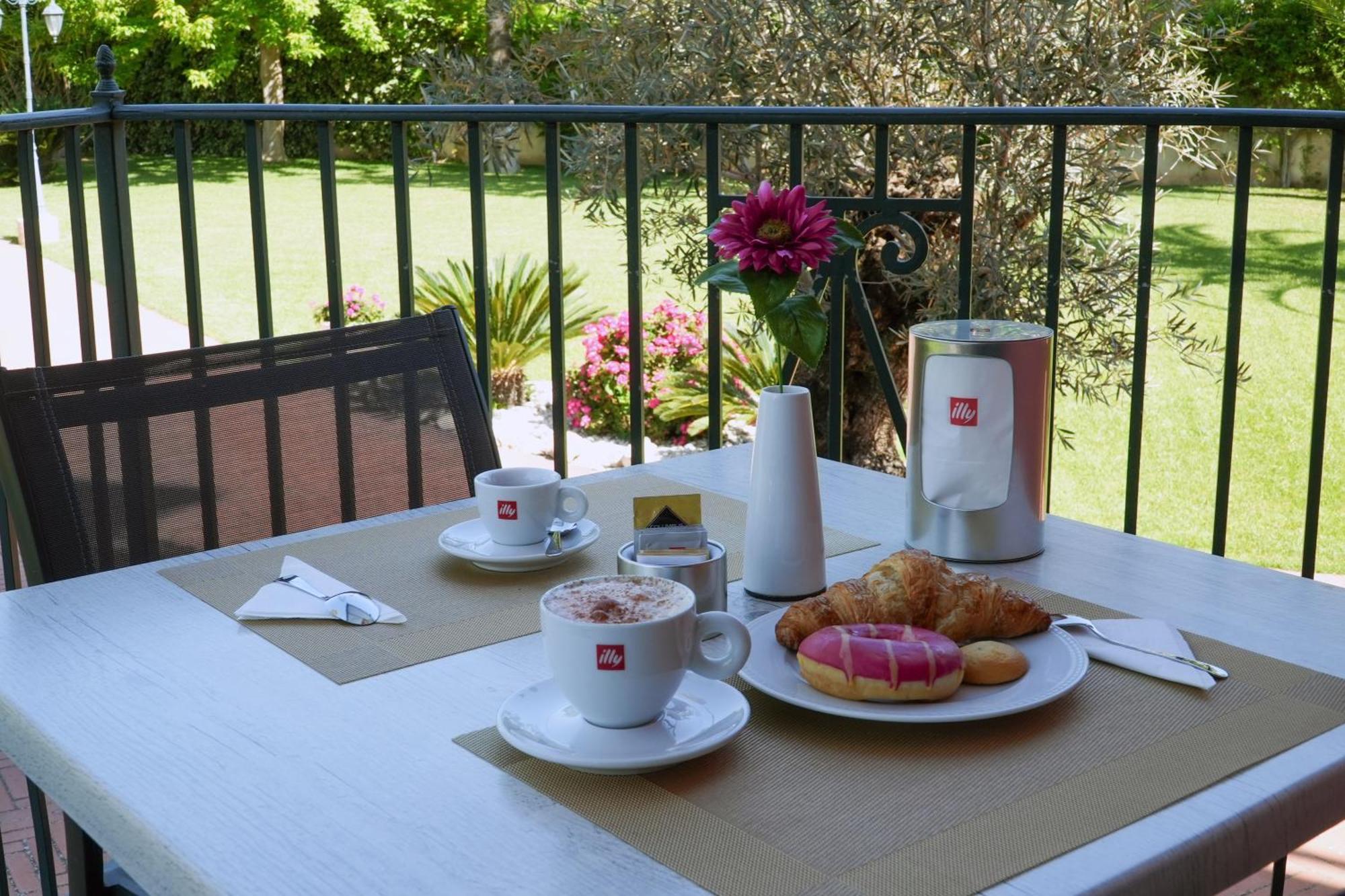 Villa Pallotta Luxury B&B Cerignola Εξωτερικό φωτογραφία