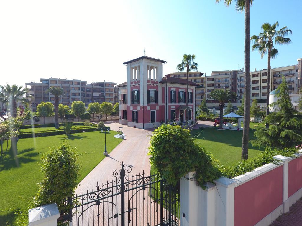 Villa Pallotta Luxury B&B Cerignola Εξωτερικό φωτογραφία