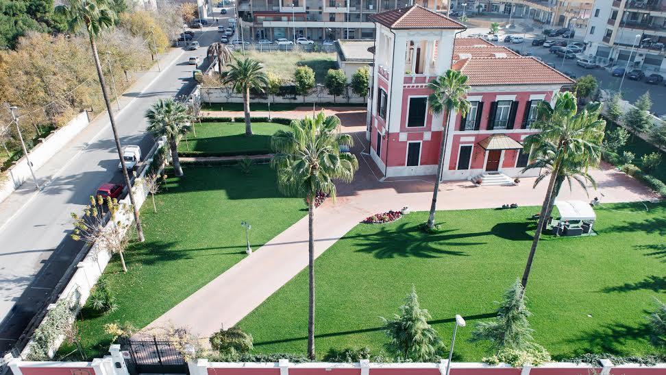Villa Pallotta Luxury B&B Cerignola Εξωτερικό φωτογραφία