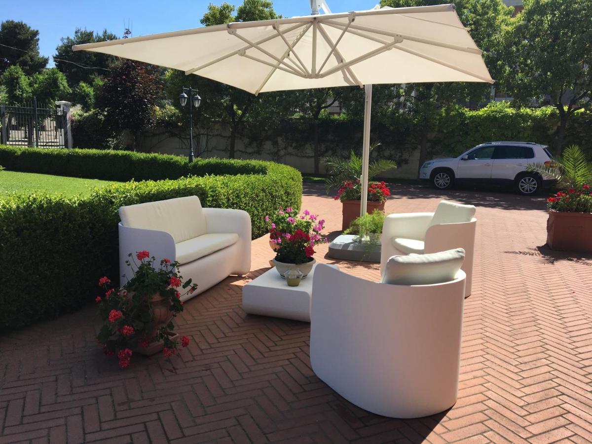 Villa Pallotta Luxury B&B Cerignola Εξωτερικό φωτογραφία